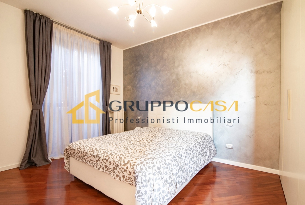 BRUGHERIO – SPLENDIDA VILLA SINGOLA