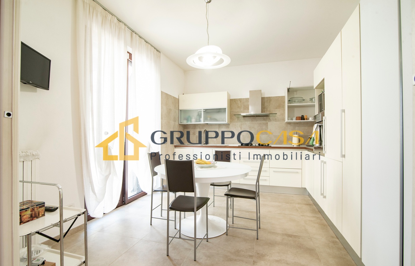 BRUGHERIO – SPLENDIDA VILLA SINGOLA