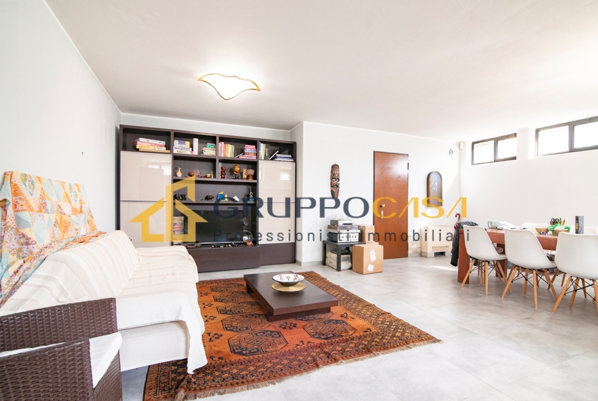 BRUGHERIO – SPLENDIDA VILLA SINGOLA