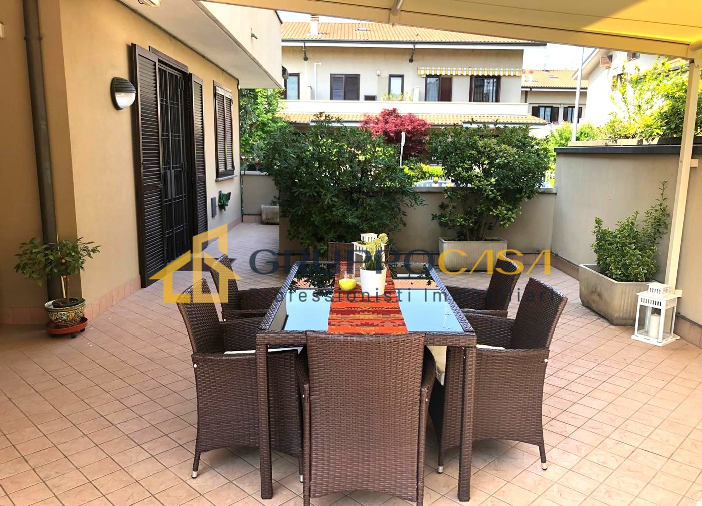 BRUGHERIO – SPLENDIDA VILLA SINGOLA