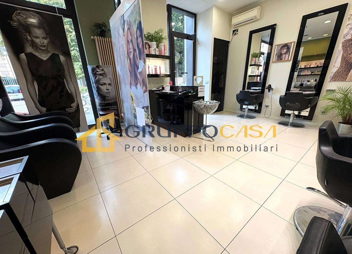 7 MONZA – VIA BORSA