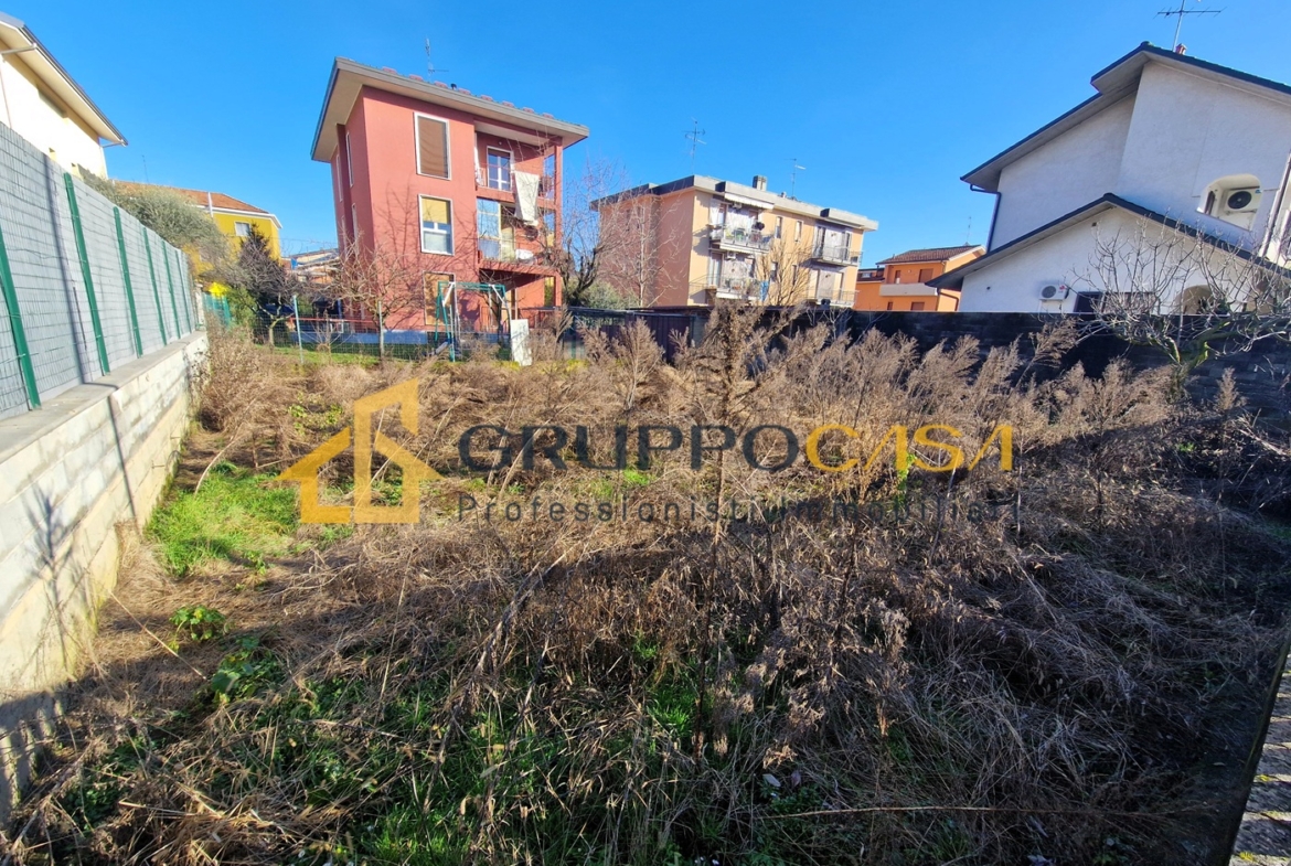 BRUGHERIO – TERRENO EDIFICABILE