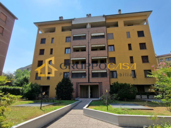 BRUGHERIO – 3 LOCALI CON TERRAZZINO