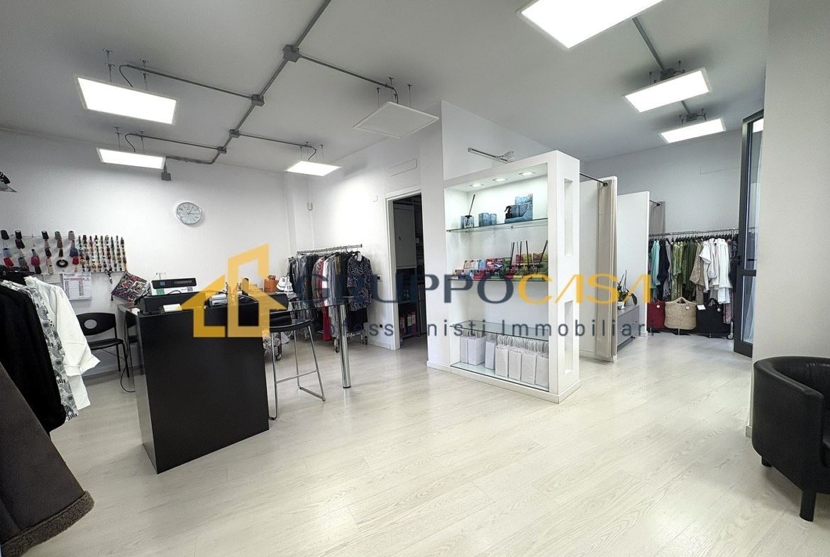 BRUGHERIO – AFFITTASI NEGOZIO CENTRALISSIMO