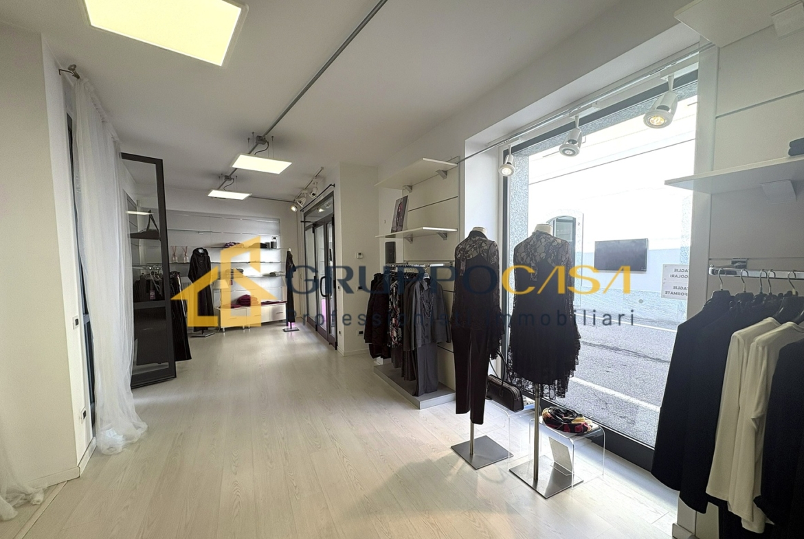 BRUGHERIO – AFFITTASI NEGOZIO CENTRALISSIMO