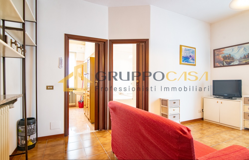 CERNUSCO S/N: adiacente all’isola pedonale
