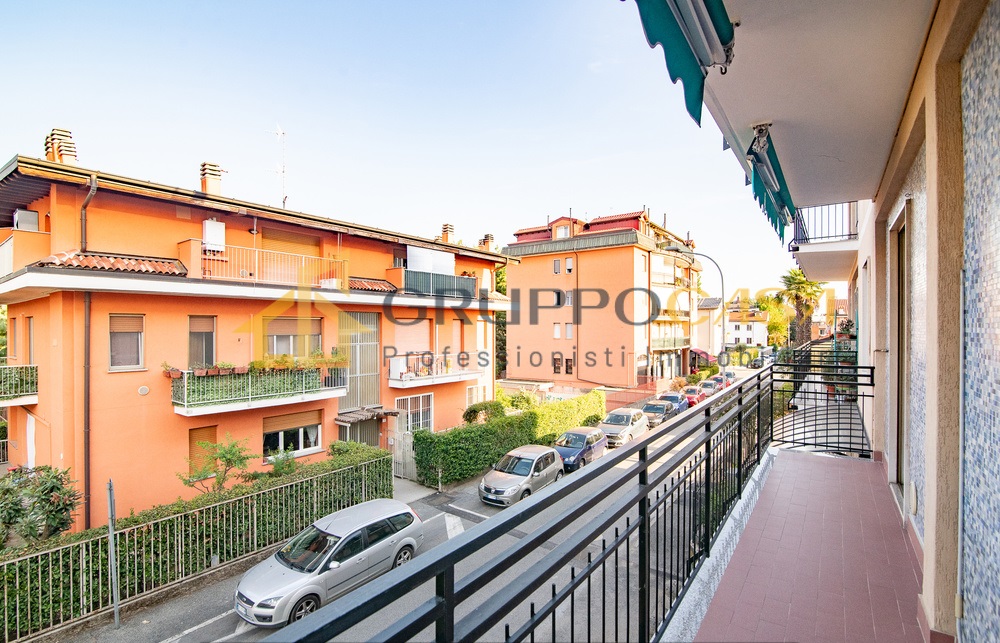 CERNUSCO S/N: adiacente all’isola pedonale